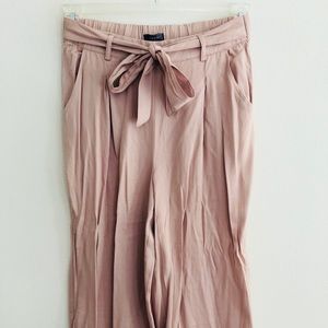 Cute cropped pants!